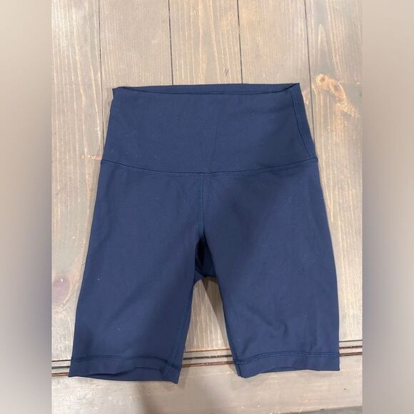 Lululemon Wunder Train High Rise Short 8” - Picture 2 of 3